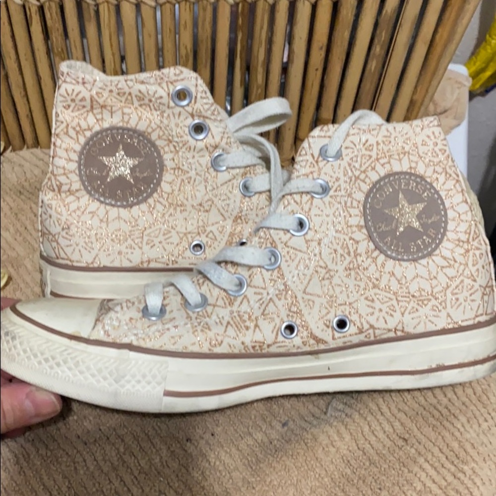 Cute Converse hi tops